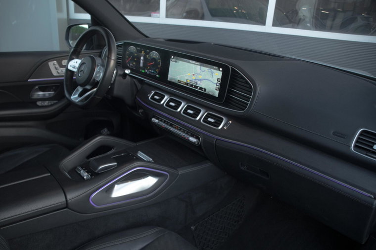 Vehicle Image 14