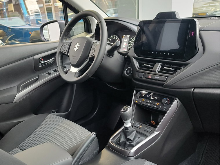 Vehicle Image 11