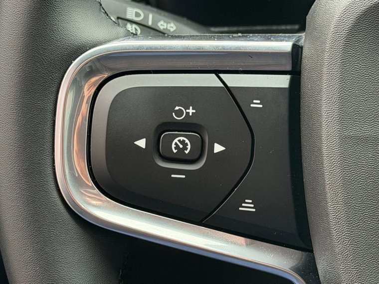Vehicle Image 40