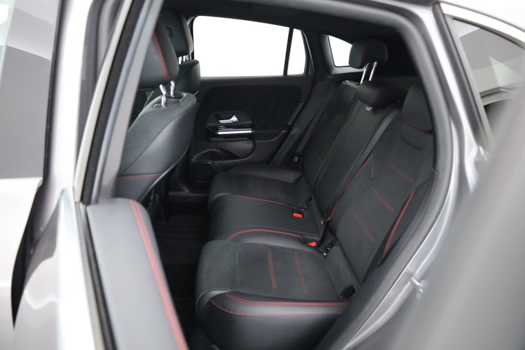 Vehicle Image 35