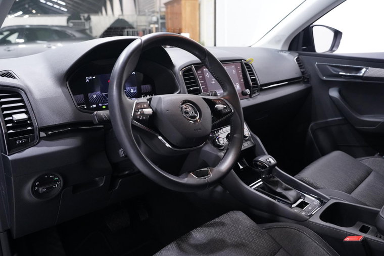 Vehicle Image 38