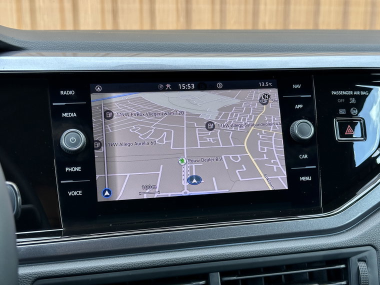 Vehicle Image 17
