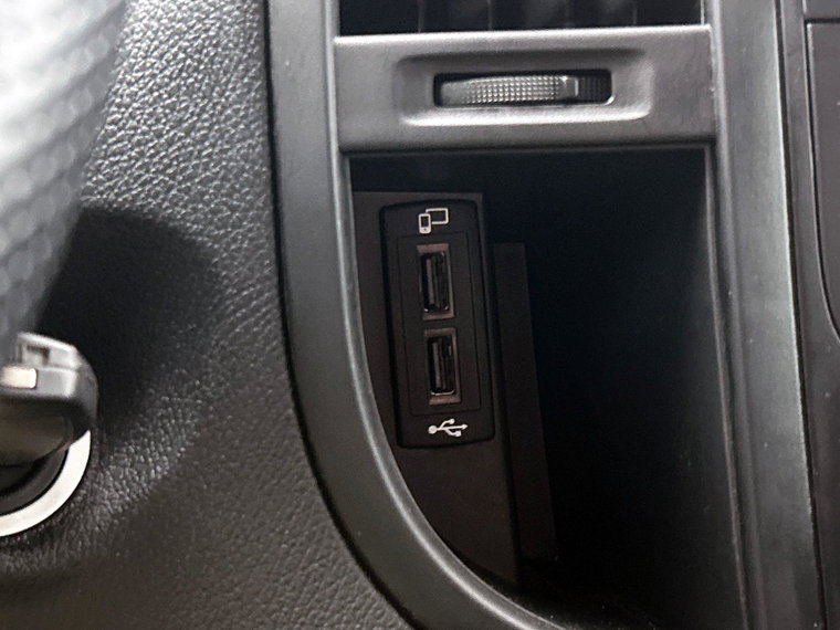 Vehicle Image 27