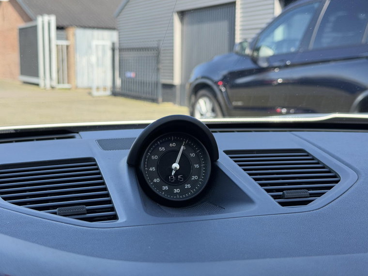 Vehicle Image 27