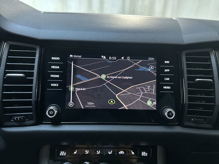 Vehicle Image 9