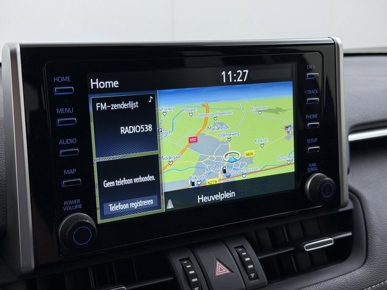 Vehicle Image 25