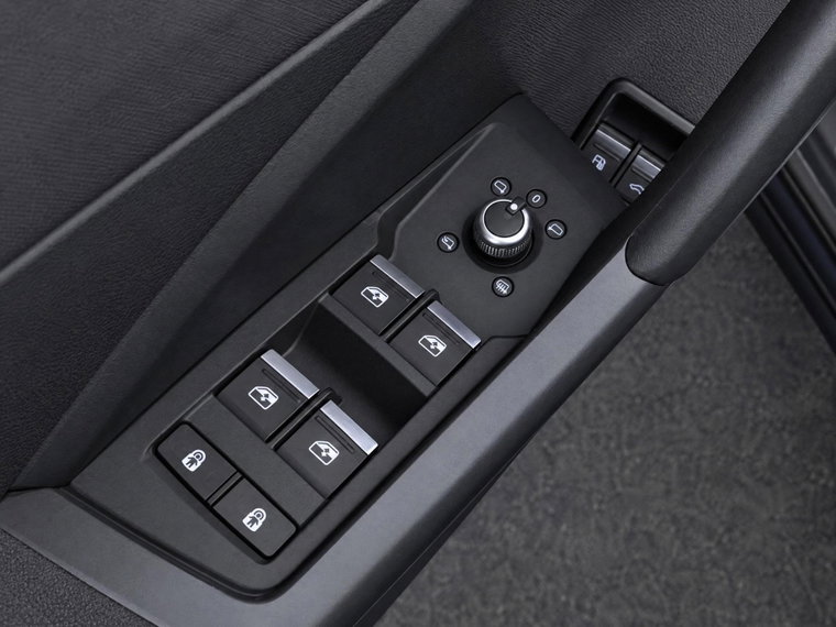 Vehicle Image 23