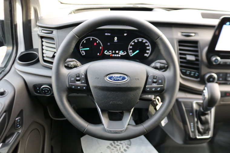 Vehicle Image 19