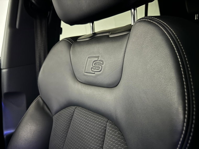 Vehicle Image 53