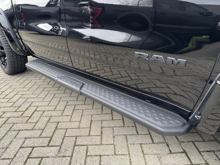 Vehicle Image 36