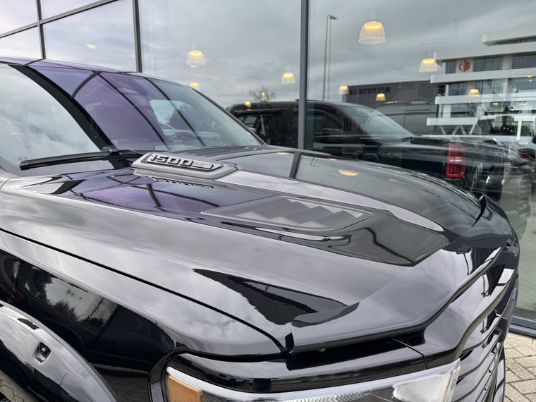Vehicle Image 37