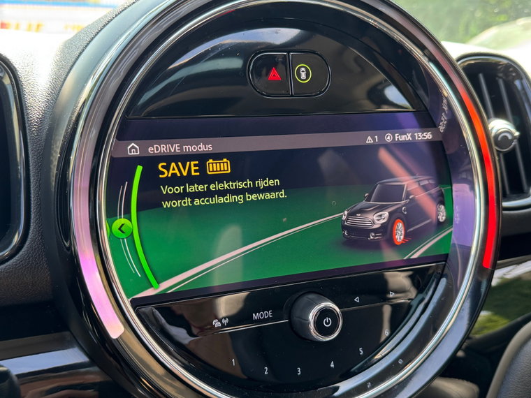 Vehicle Image 38