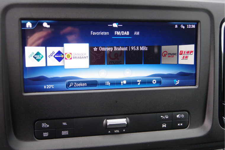Vehicle Image 14