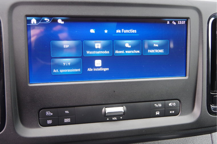 Vehicle Image 16