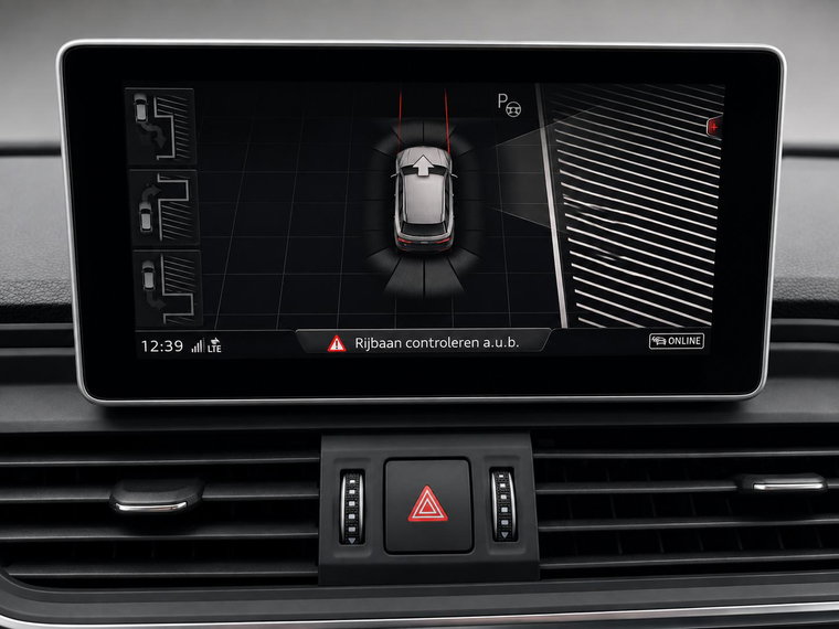 Vehicle Image 22