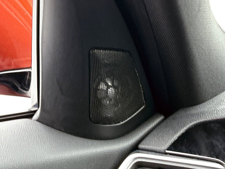 Vehicle Image 28