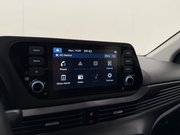 Vehicle Image 18