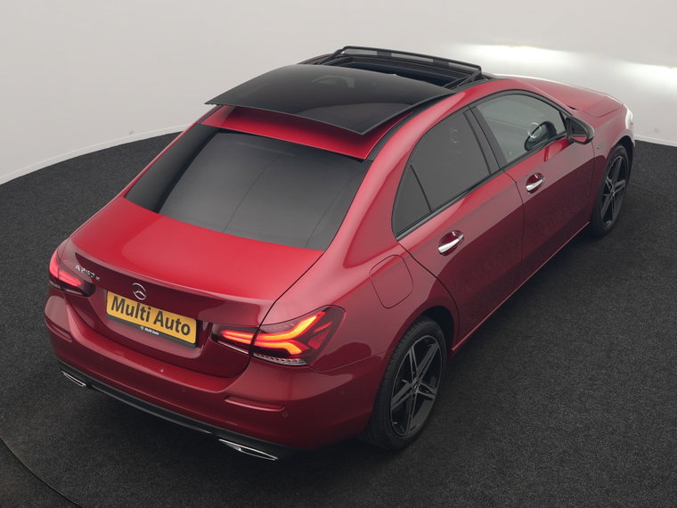 Vehicle Image 35