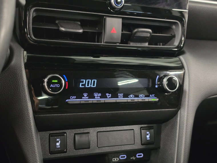 Vehicle Image 28
