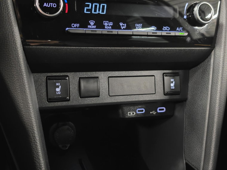 Vehicle Image 29