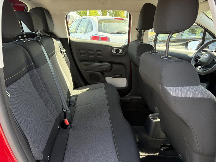 Vehicle Image 11