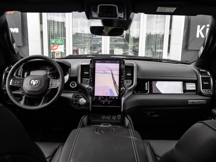 Vehicle Image 40