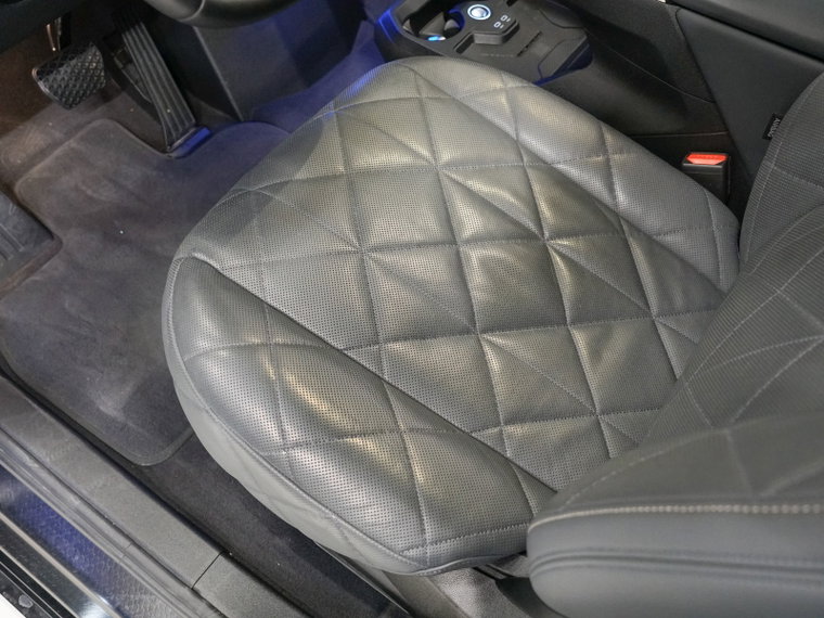 Vehicle Image 31