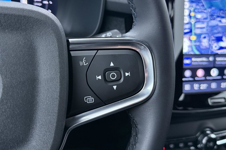 Vehicle Image 40