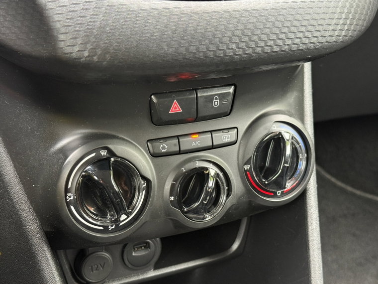 Vehicle Image 26
