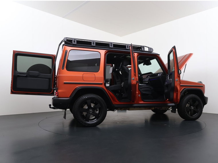 Vehicle Image 16
