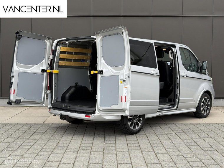 Vehicle Image 25