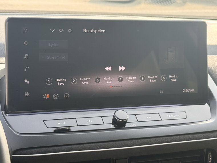 Vehicle Image 38