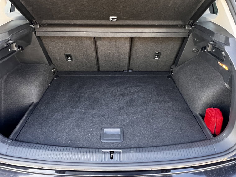 Vehicle Image 25