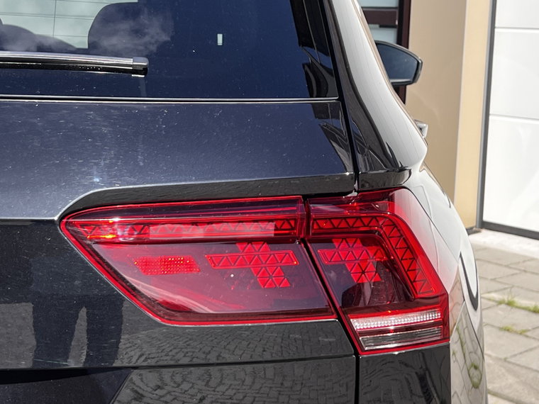 Vehicle Image 48