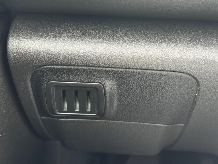 Vehicle Image 35
