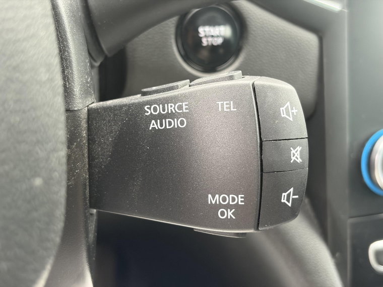 Vehicle Image 38