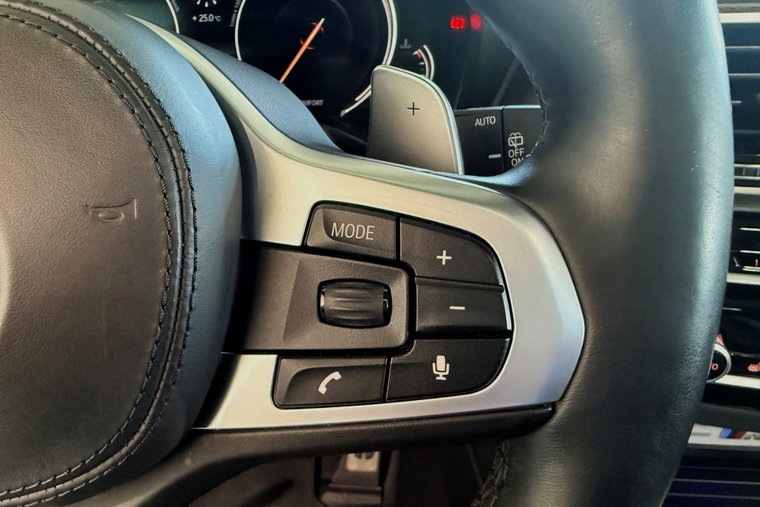 Vehicle Image 40