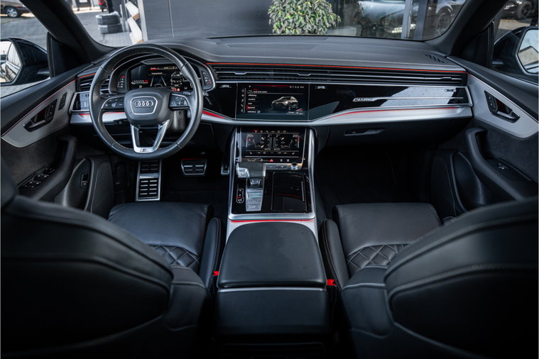 Vehicle Image 9