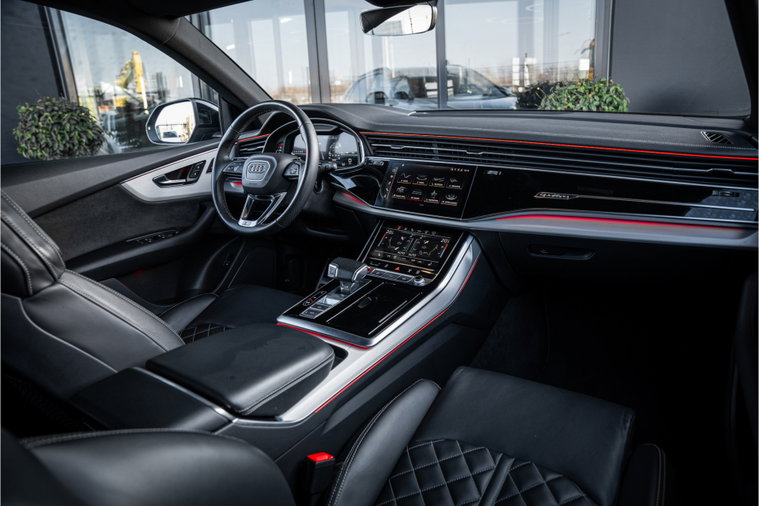 Vehicle Image 10