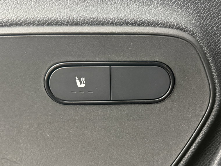Vehicle Image 27