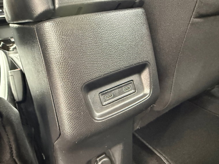Vehicle Image 43