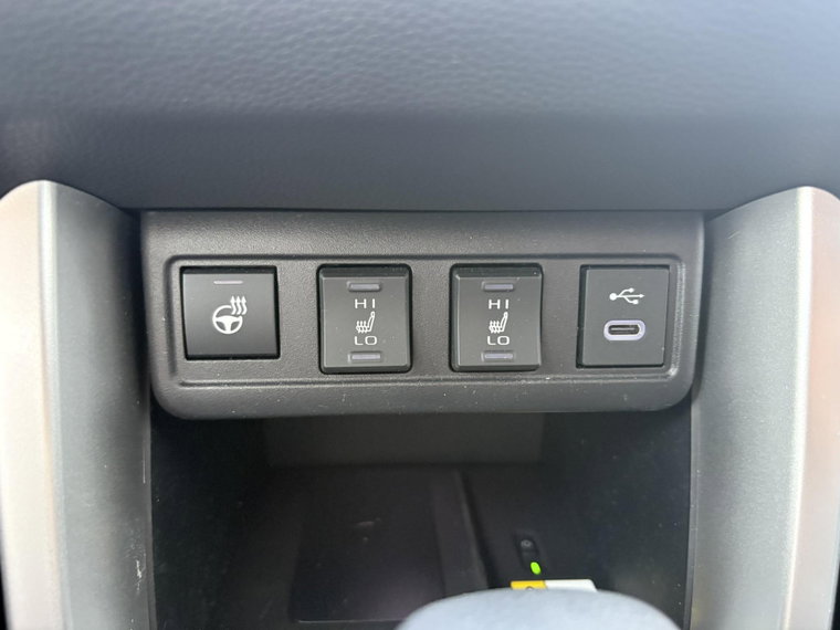 Vehicle Image 17
