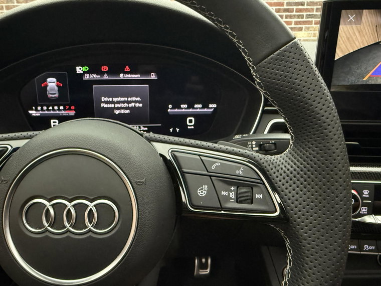 Vehicle Image 28