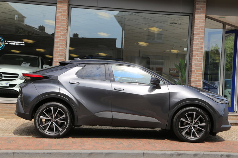 Vehicle Image 2