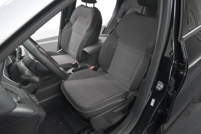 Vehicle Image 26