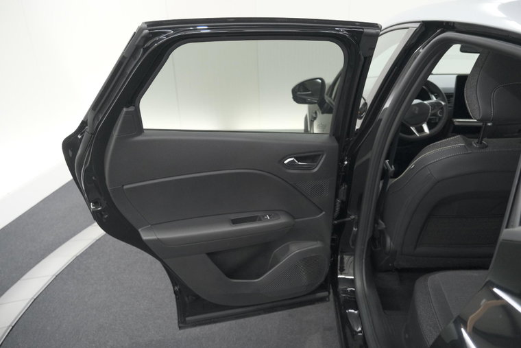 Vehicle Image 60