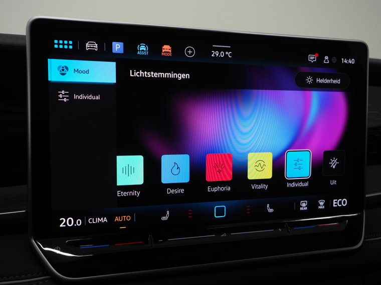 Vehicle Image 32
