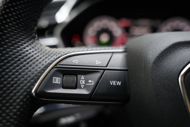 Vehicle Image 36