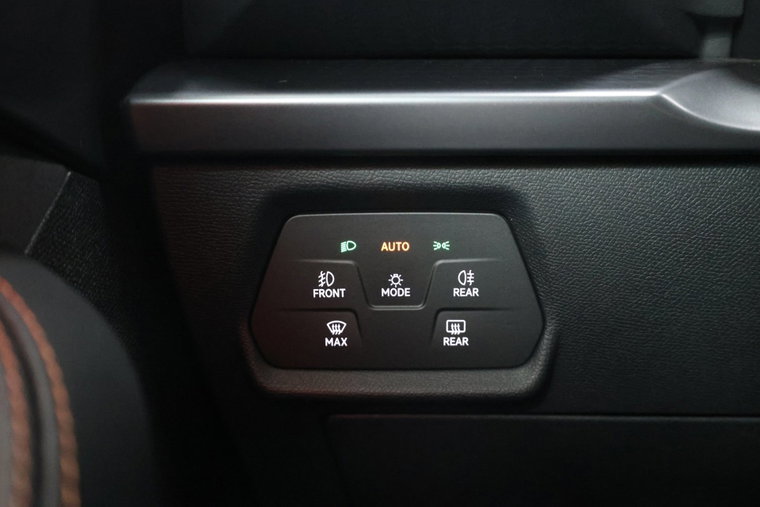 Vehicle Image 29