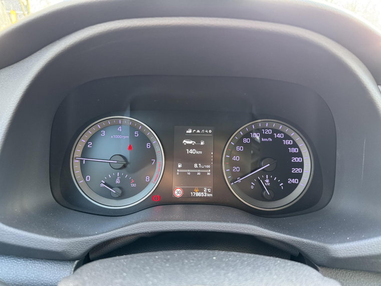 Vehicle Image 17